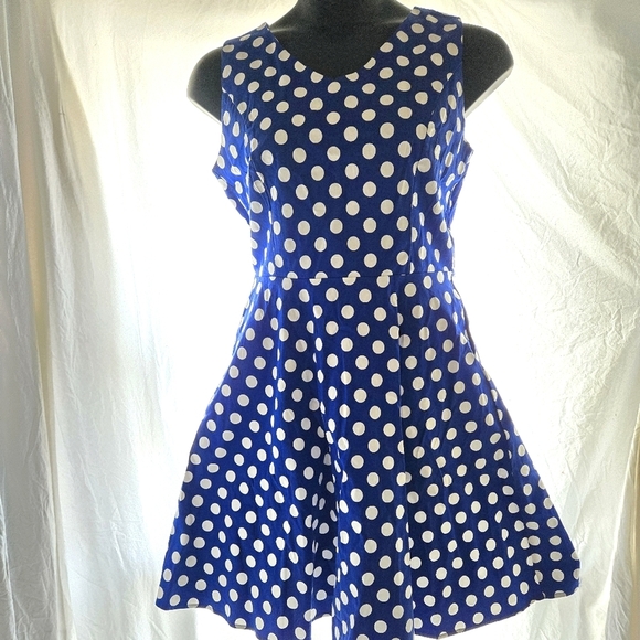 Cute Polkadot Dress NWT - Picture 1 of 9